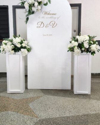 Classic White Welcome Display